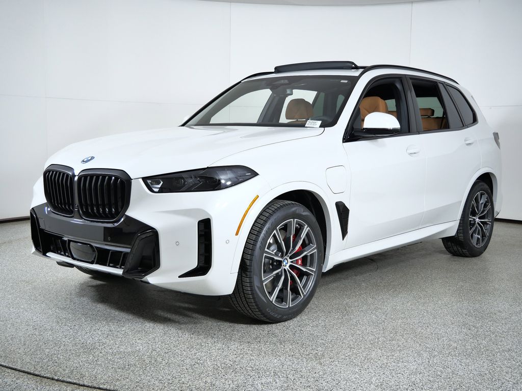 2026 BMW X5 50e's photo