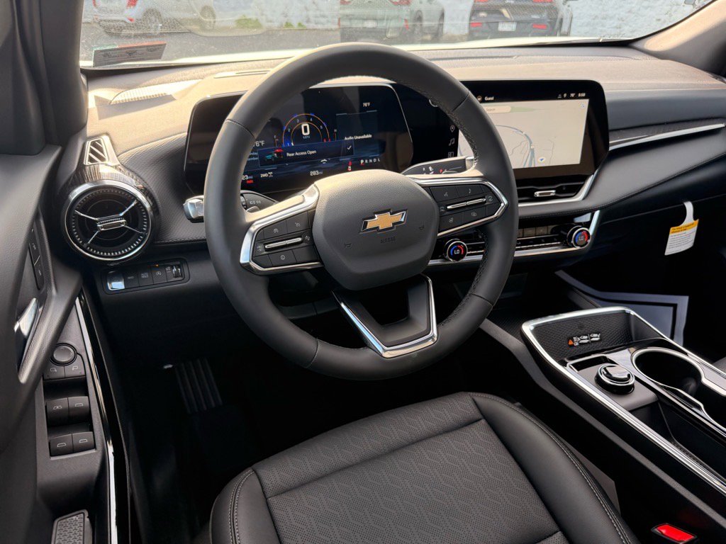 2026 Chevrolet Equinox LT photo 3