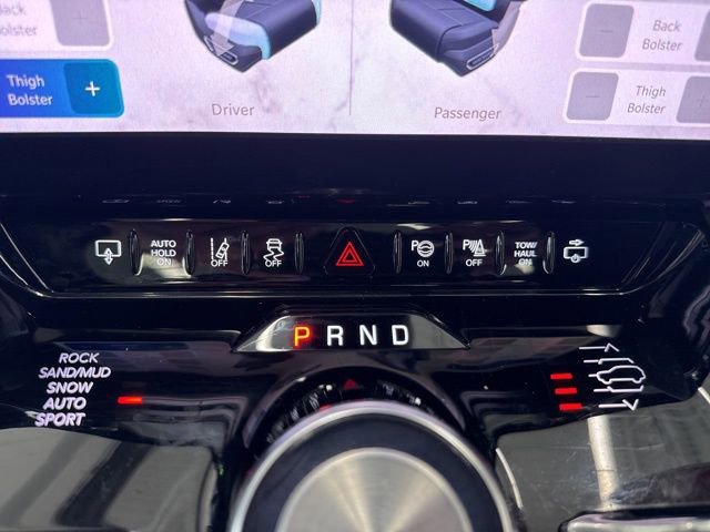 2022 Jeep Grand Wagoneer I photo 34