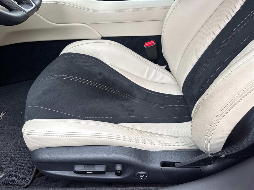 2019 Acura NSX Base photo 17