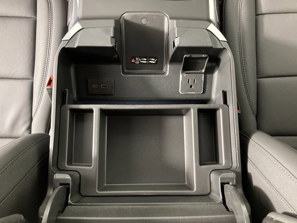 2025 Chevrolet Silverado 2500HD LTZ photo 5
