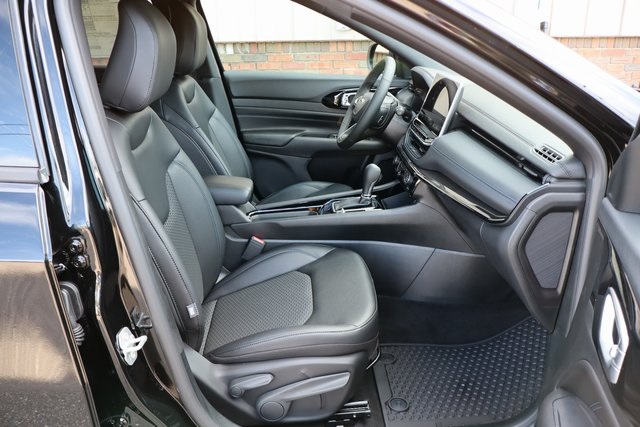 2025 Jeep Compass Altitude photo 42