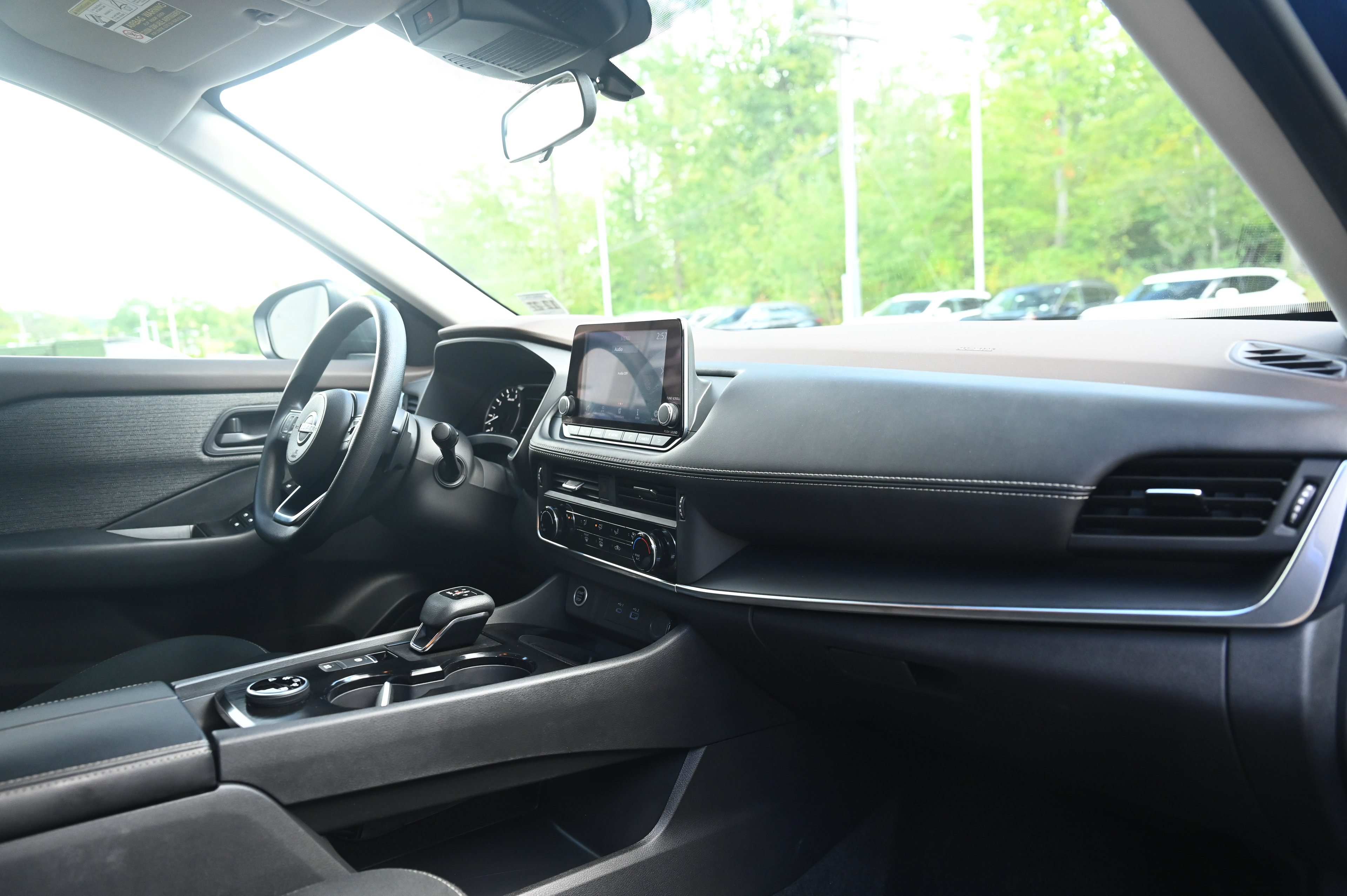 2023 Nissan Rogue S photo 21