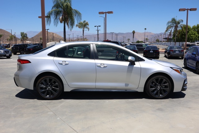 2024 Toyota Corolla SE Premium photo 2