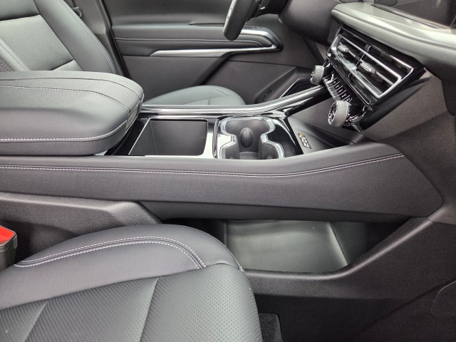 2026 Chevrolet Traverse photo 30