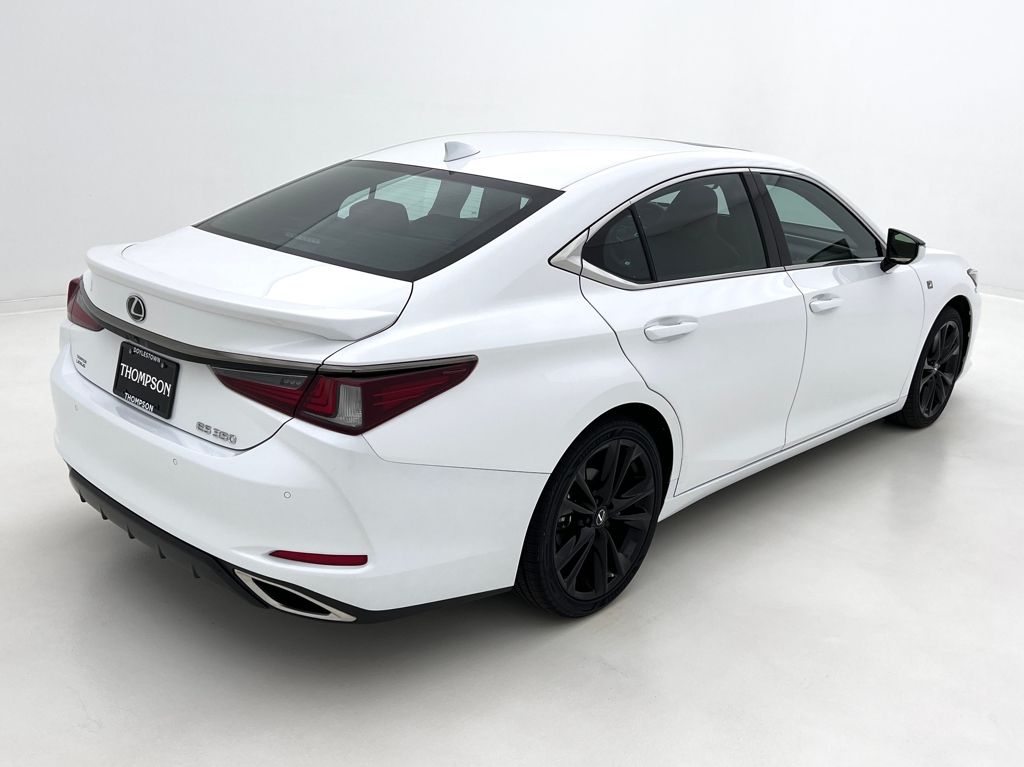 2022 Lexus ES 350 F SPORT photo 8