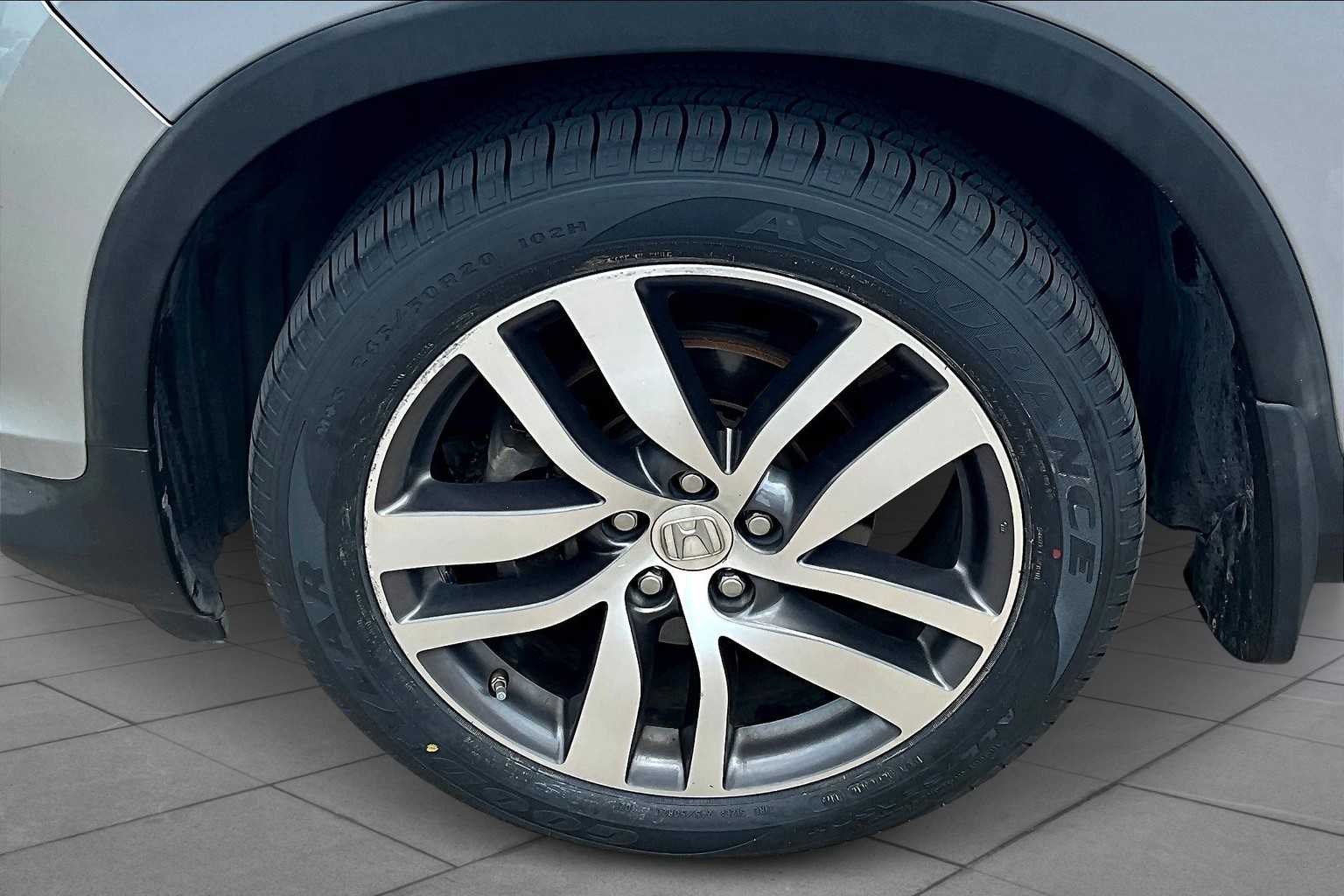 2018 Honda Pilot Touring photo 10
