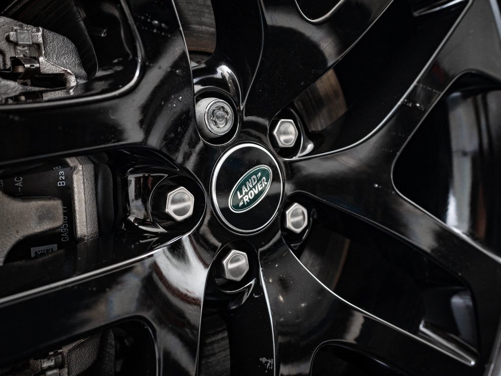 2024 Land Rover Range Rover Evoque Dynamic SE photo 8