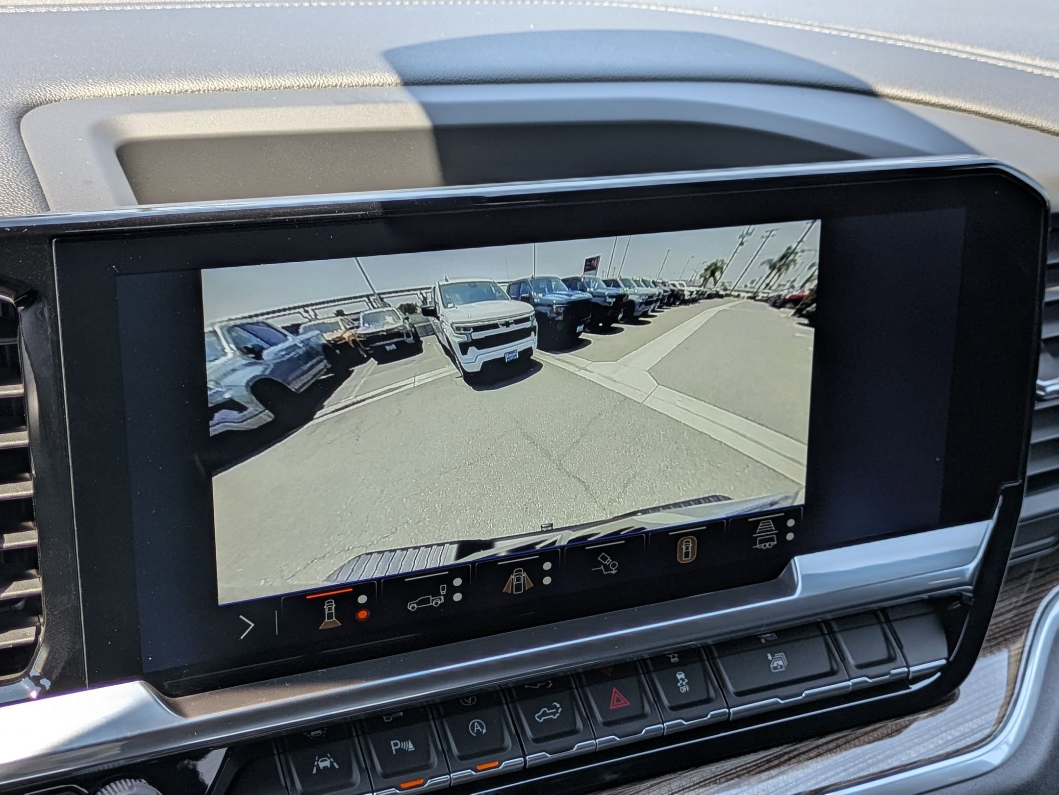 2025 Chevrolet Silverado 1500 RST photo 13
