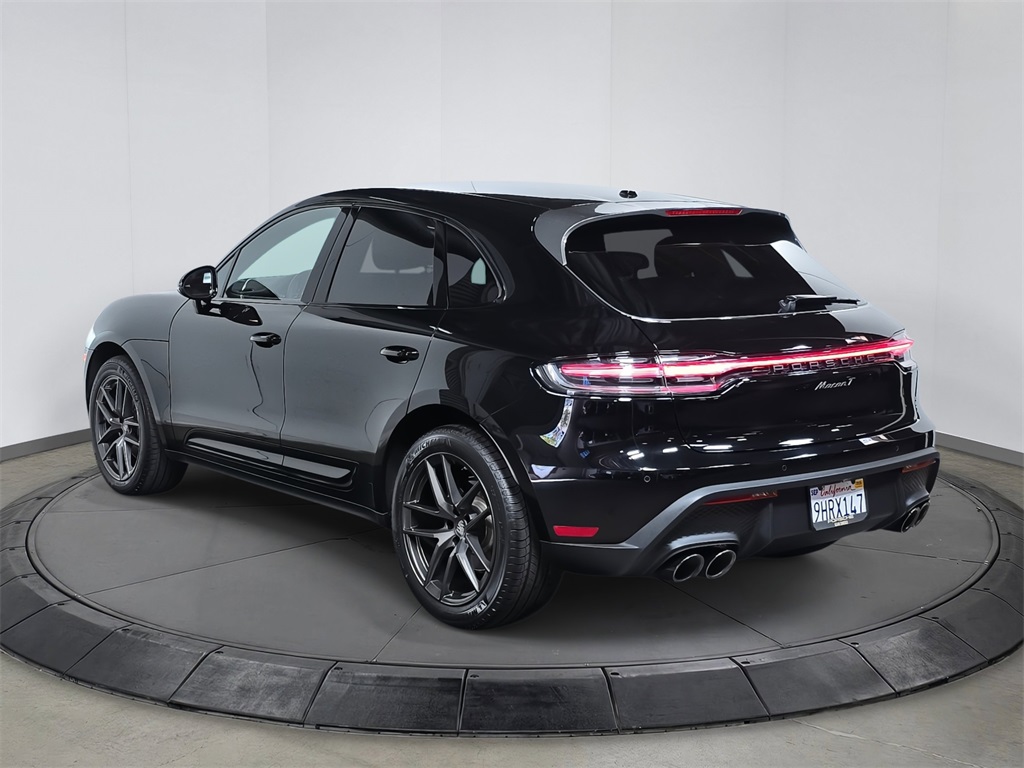 2024 Porsche Macan T photo 9