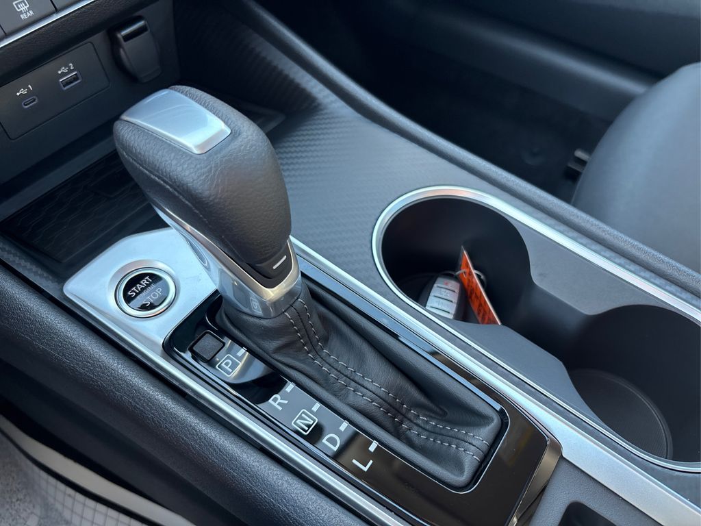 2025 Nissan Altima 2.5 SV photo 28
