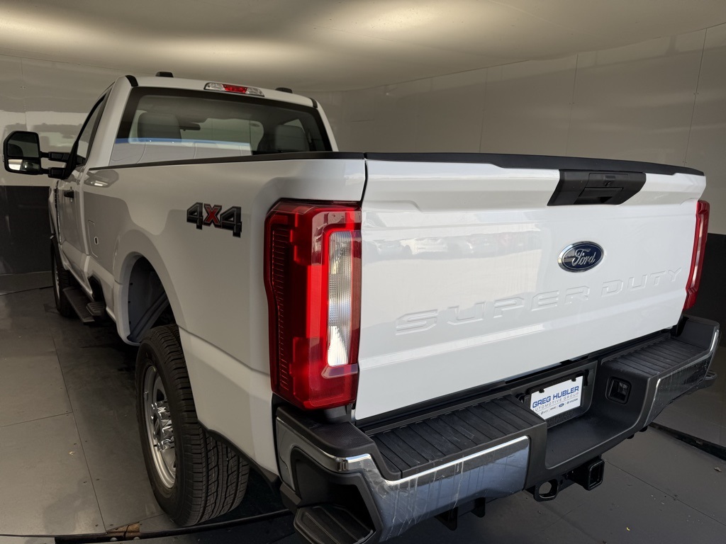 2026 Ford F-350 XL photo 2