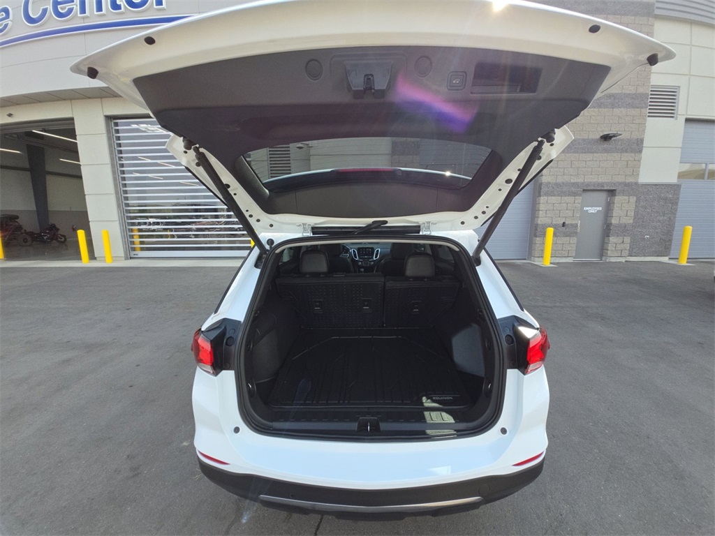 2023 Chevrolet Equinox Premier photo 16