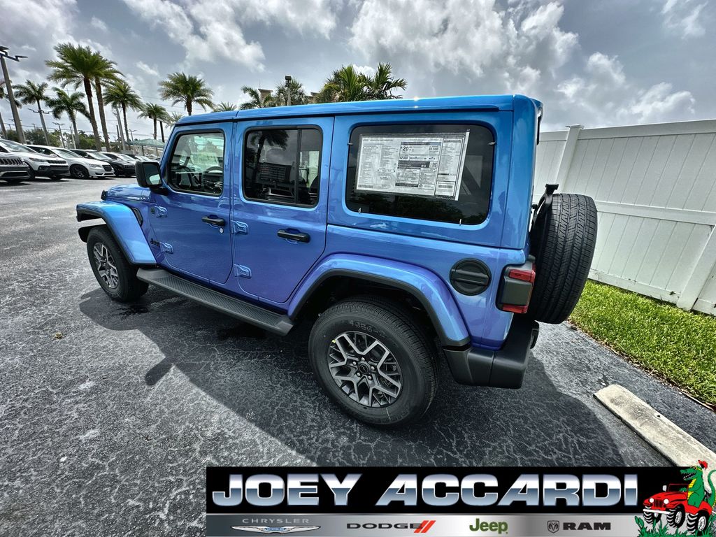 2025 Jeep Wrangler Sahara photo 6
