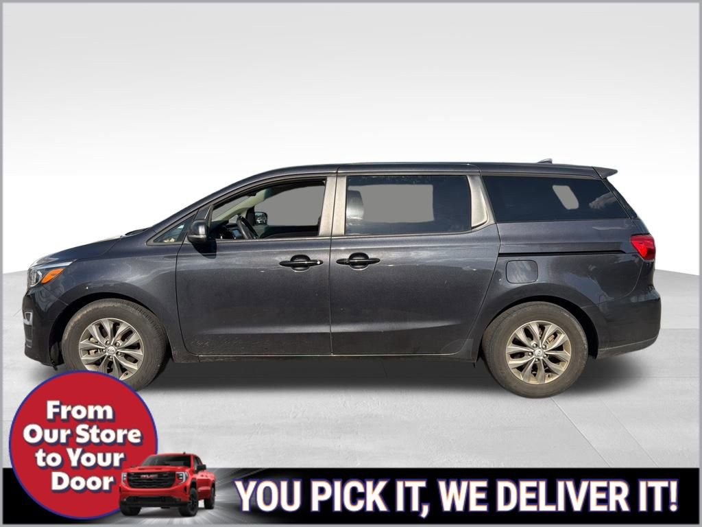 2021 Kia Sedona LX photo 2