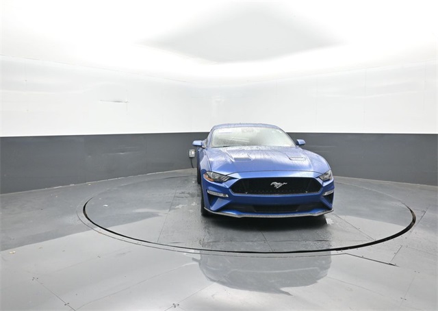 2022 Ford Mustang GT photo 2