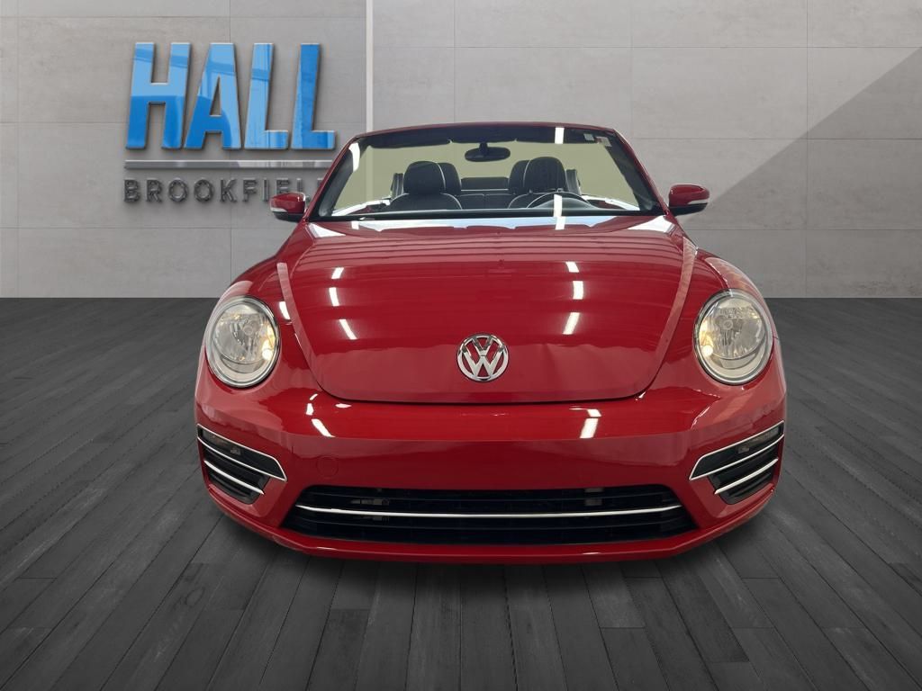 2018 Volkswagen Beetle S photo 8