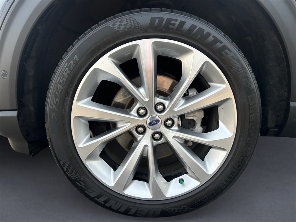 2021 Ford Explorer Platinum photo 3