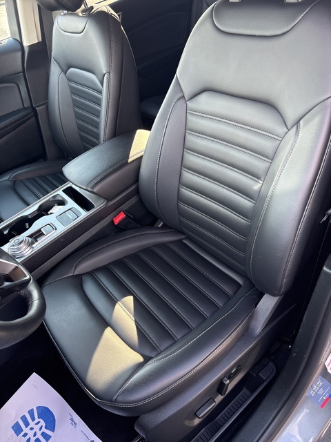 2024 Ford Edge SEL photo 15