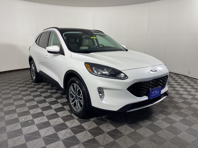 Used 2022 Ford Escape SEL with VIN 1FMCU9CZ0NUA26450 for sale in Shakopee, Minnesota