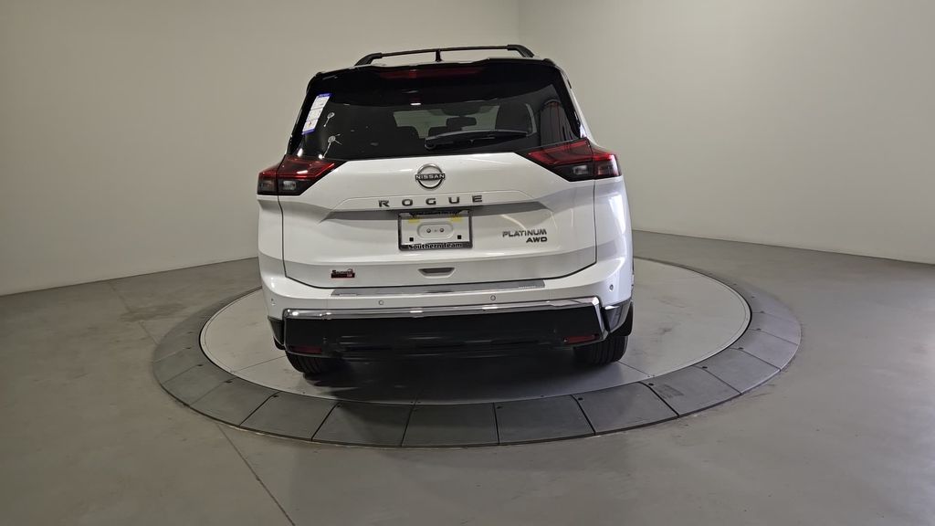 2025 Nissan Rogue Platinum photo 4