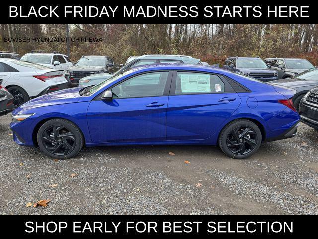 2026 Hyundai Elantra SEL Sport photo 2