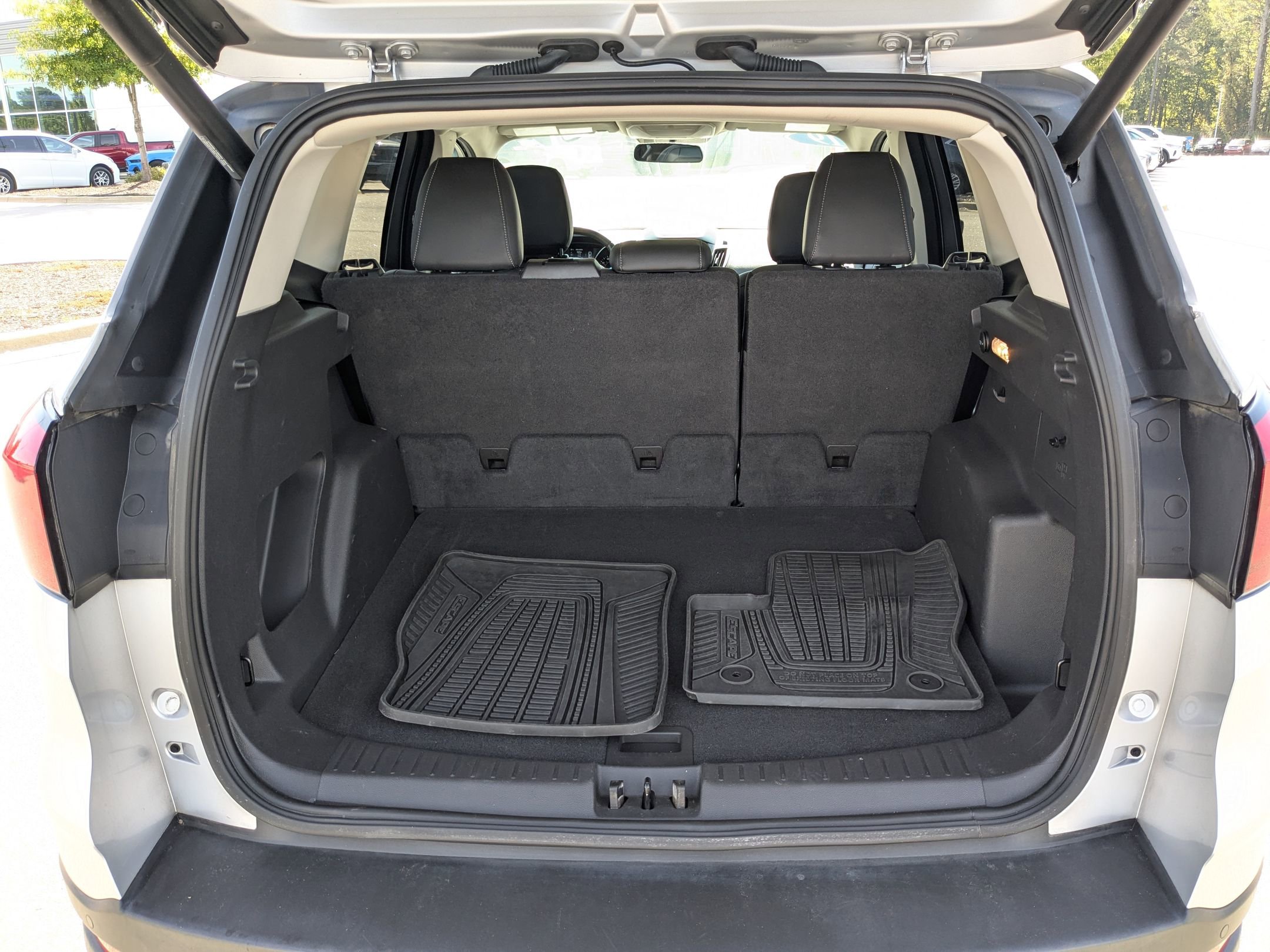 2019 Ford Escape SEL photo 31