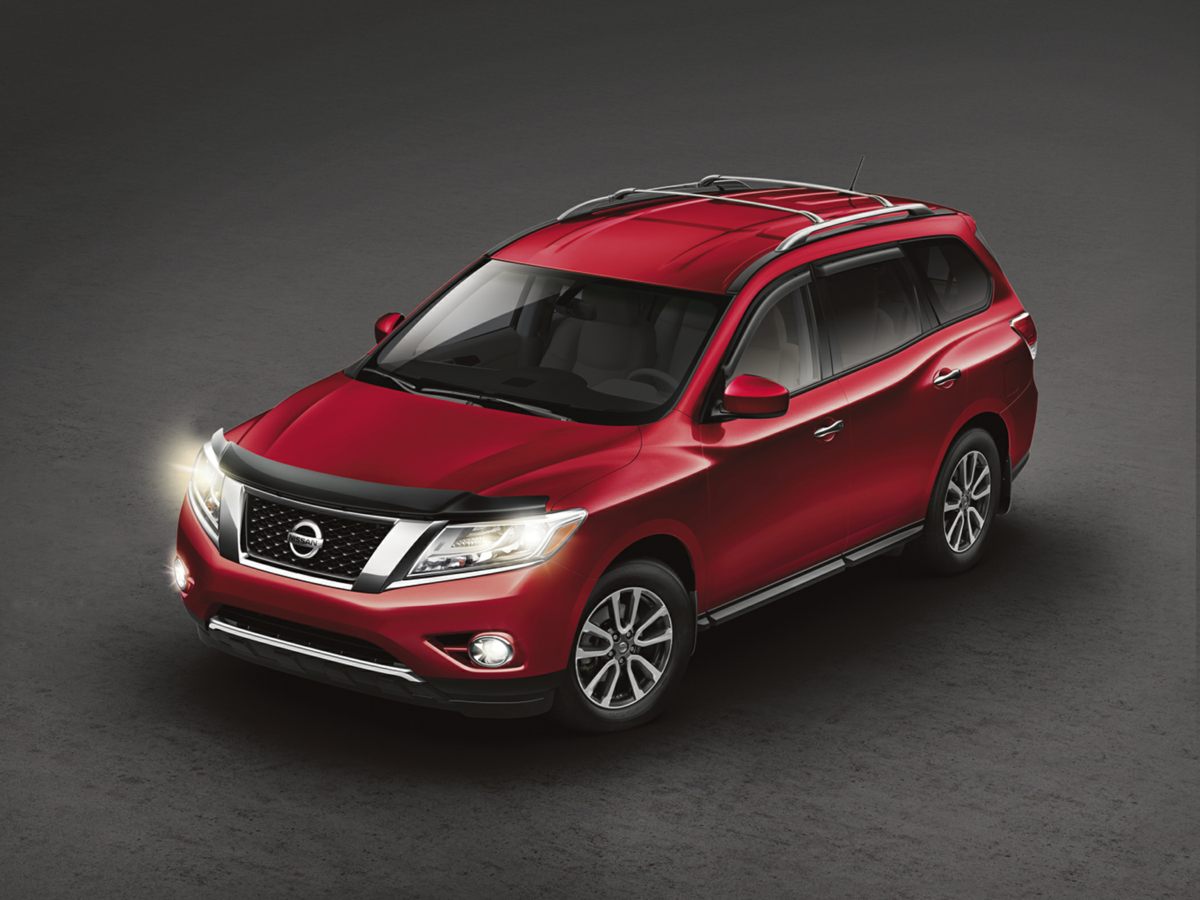 2015 Nissan Pathfinder SL's photo