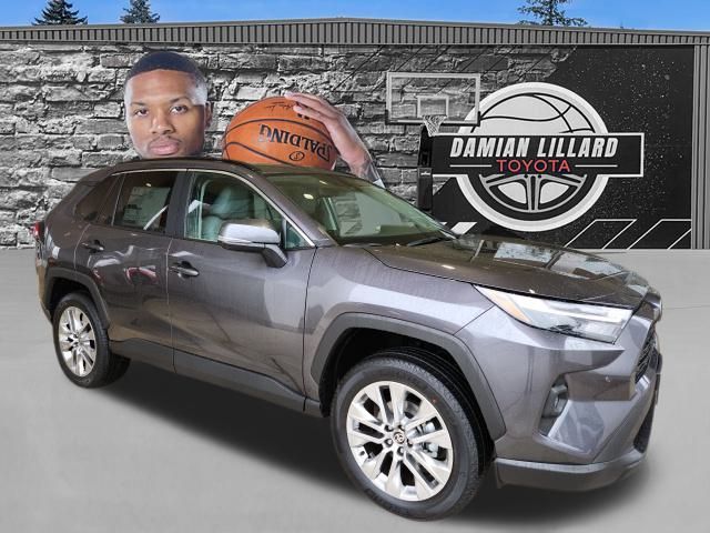 2025 Toyota RAV4 XLE Premium's photo