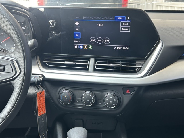 2025 Chevrolet Trax LS photo 15