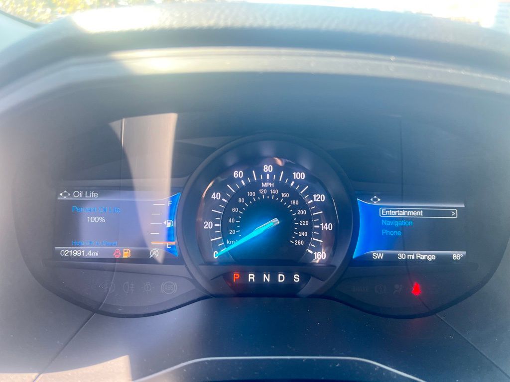 2022 Ford Edge SEL photo 3