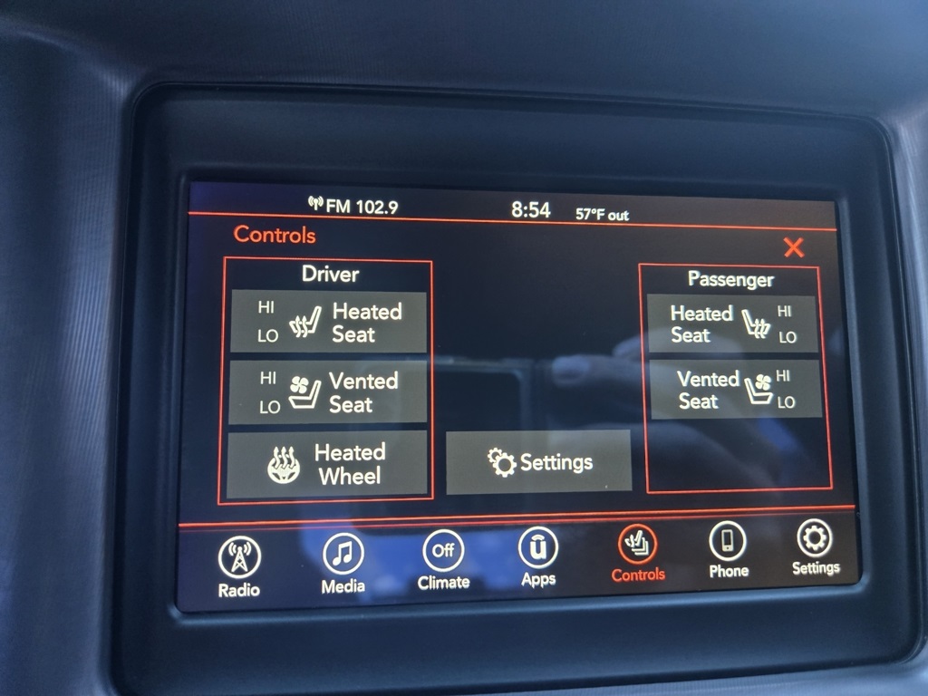 2020 Dodge Charger SXT photo 4