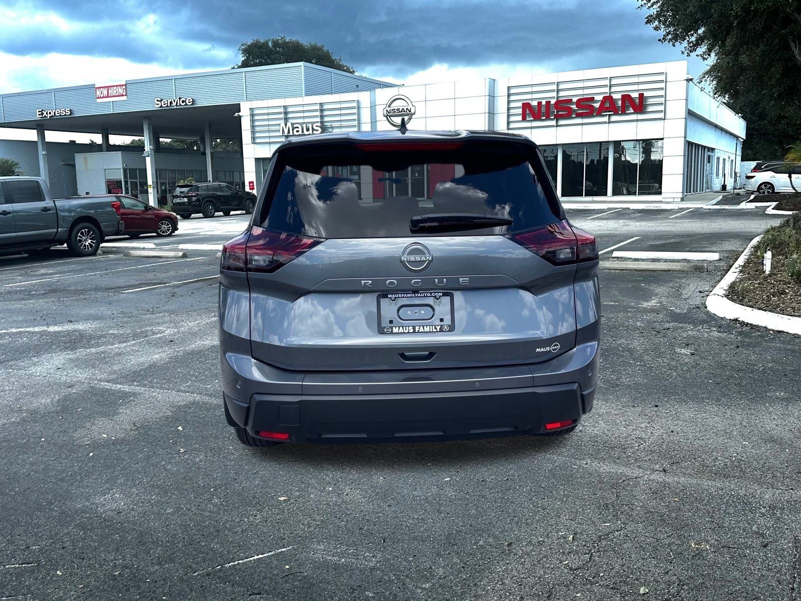 2026 Nissan Rogue S photo 4