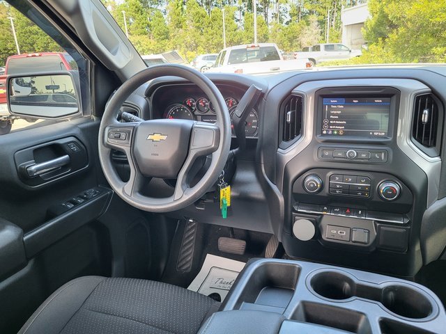 2022 Chevrolet Silverado 1500 Custom photo 15