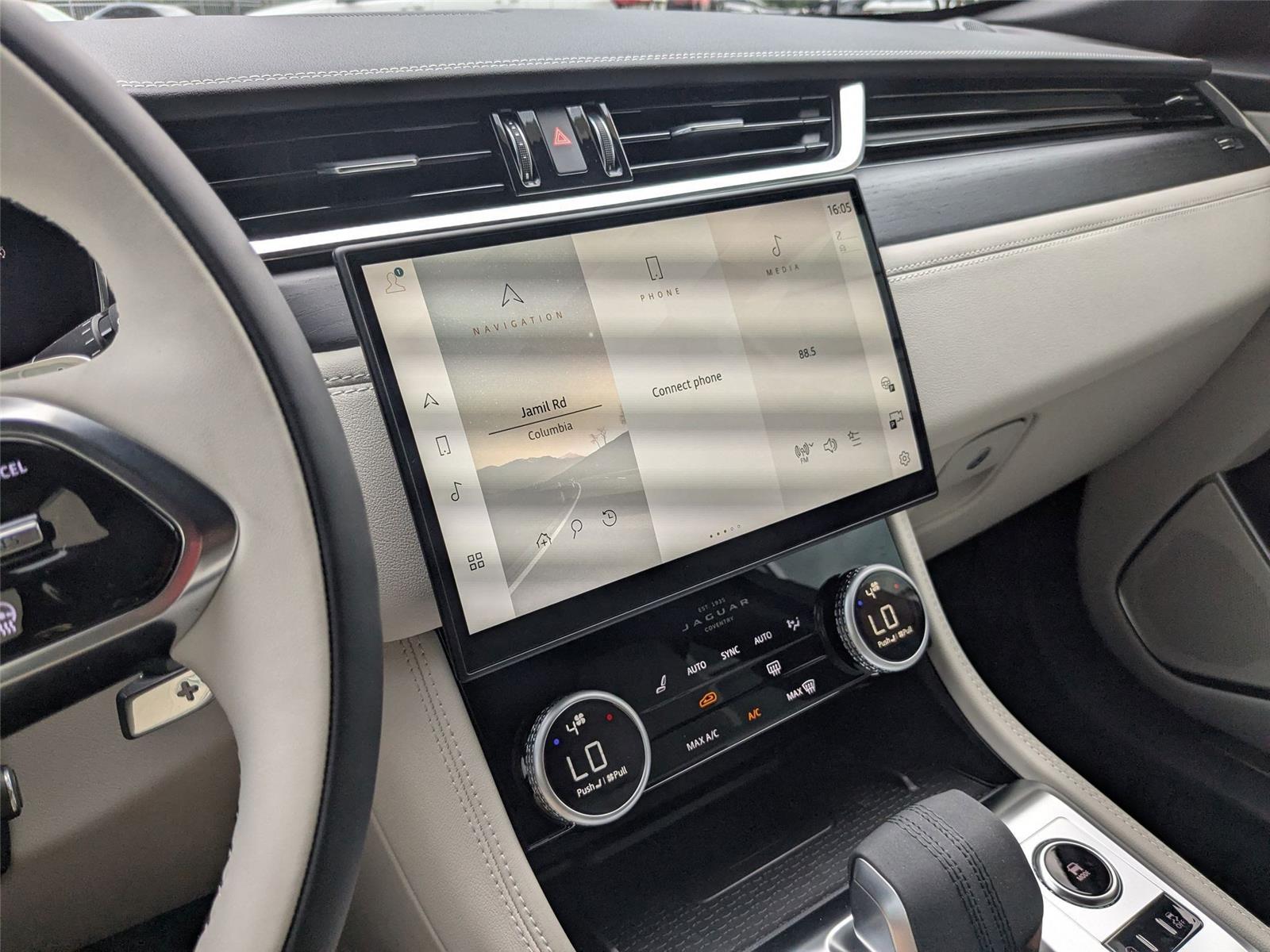 2026 Jaguar F-PACE P250 R-Dynamic S photo 20