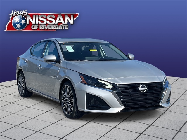 2025 Nissan Altima SL's photo