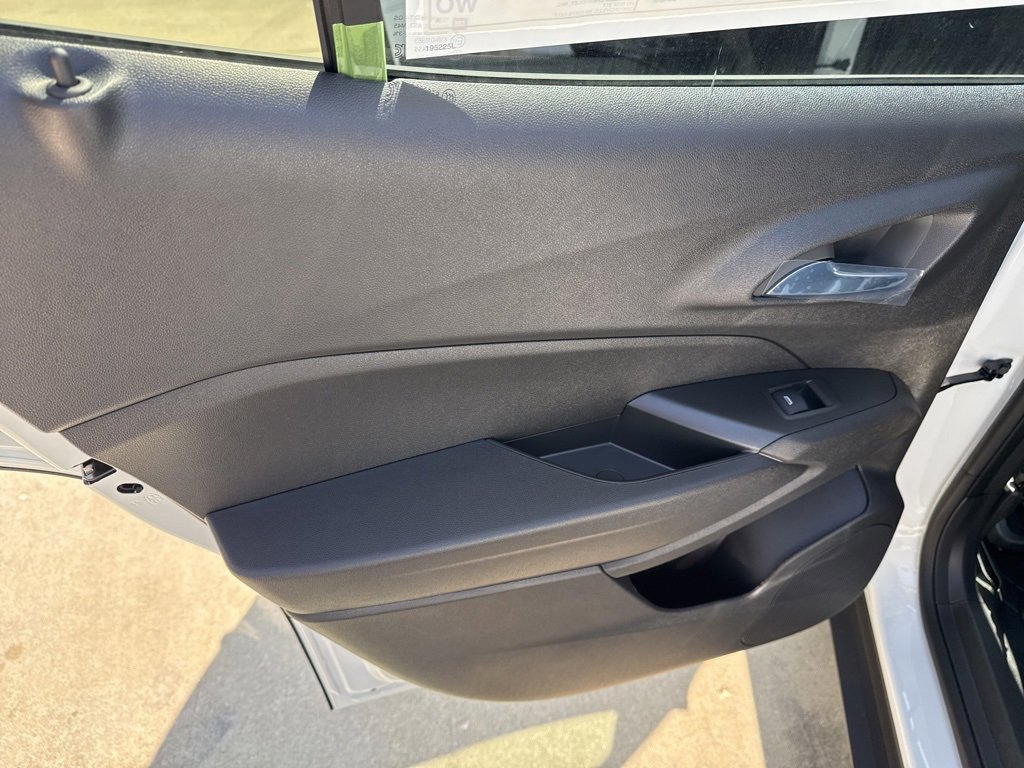 2026 Chevrolet Trax LT photo 19