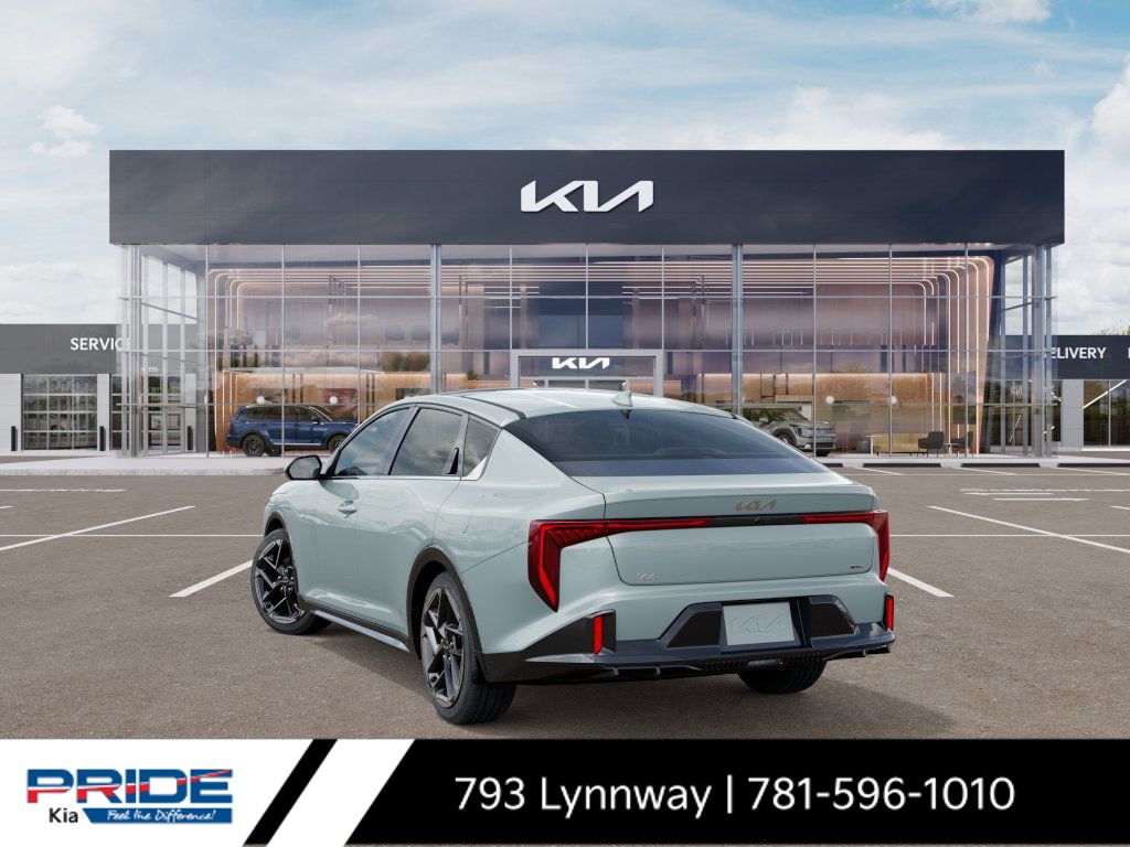 2025 Kia K4 GT-Line photo 2