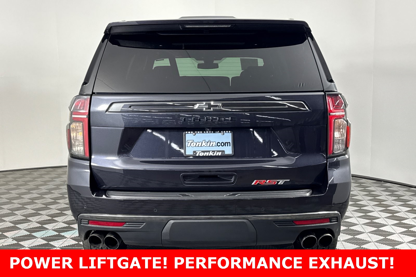 2022 Chevrolet Tahoe RST photo 2