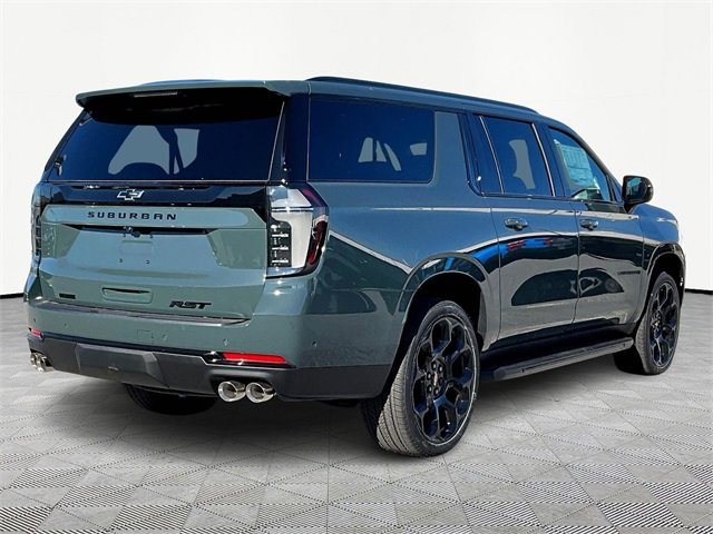 2026 Chevrolet Suburban RST photo 4