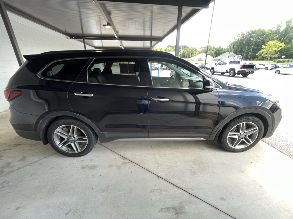 Used 2018 Hyundai Santa Fe Limited Ultimate with VIN KM8SRDHF8JU258612 for sale in Arab, AL