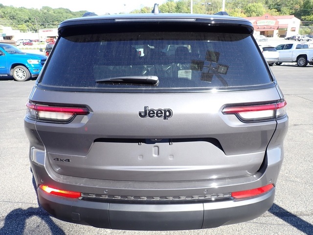 2025 Jeep Grand Cherokee Altitude X photo 4