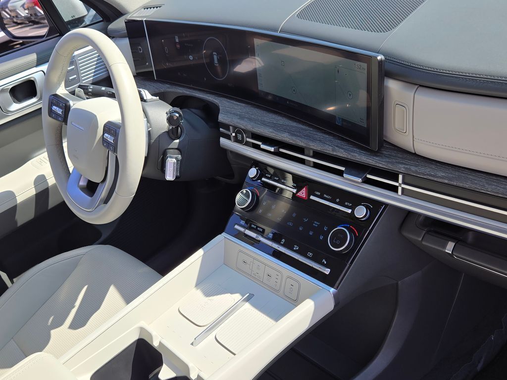 2024 Hyundai Santa Fe Limited photo 7