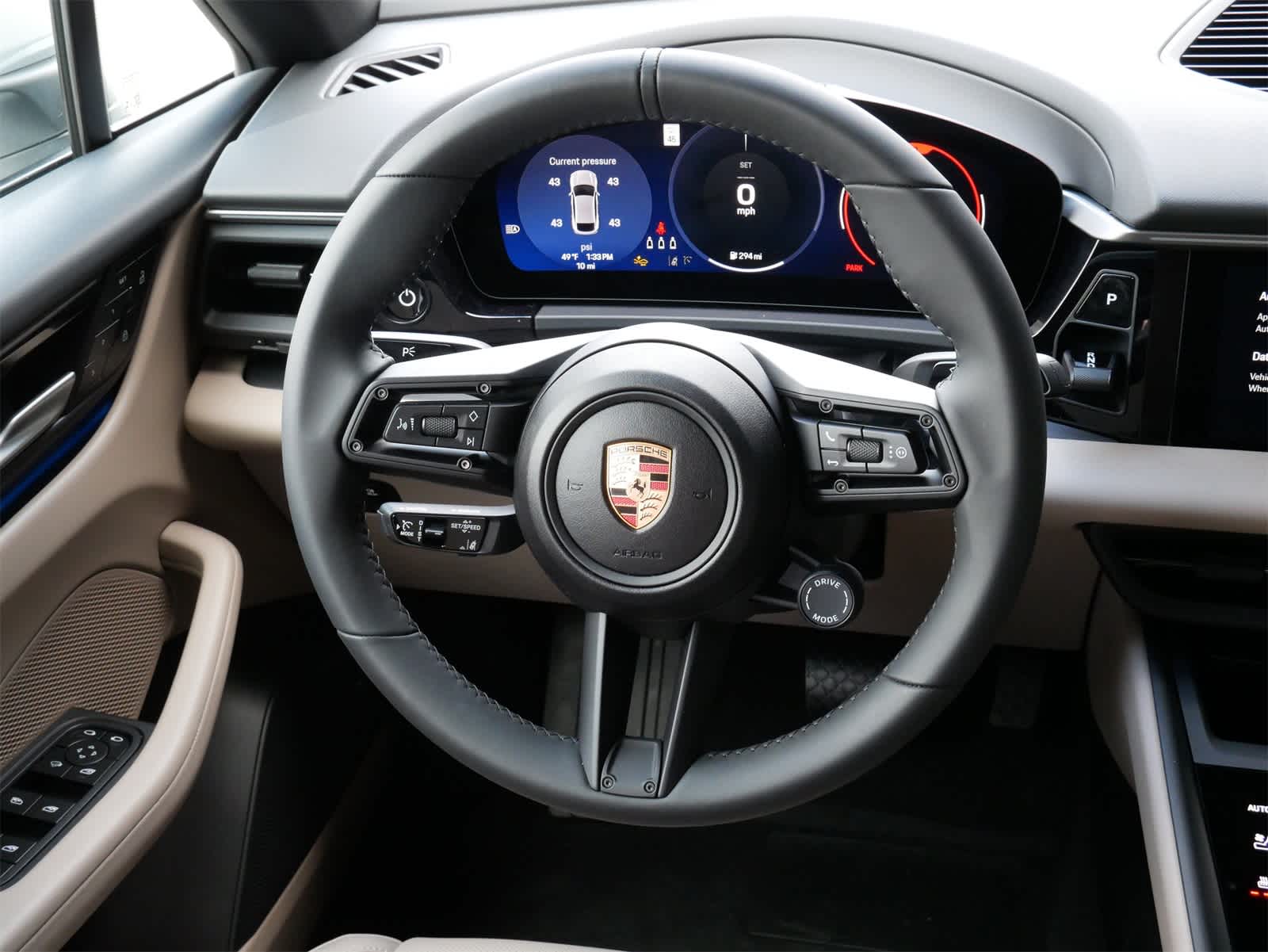 2025 Porsche Macan Electric 4 photo 8