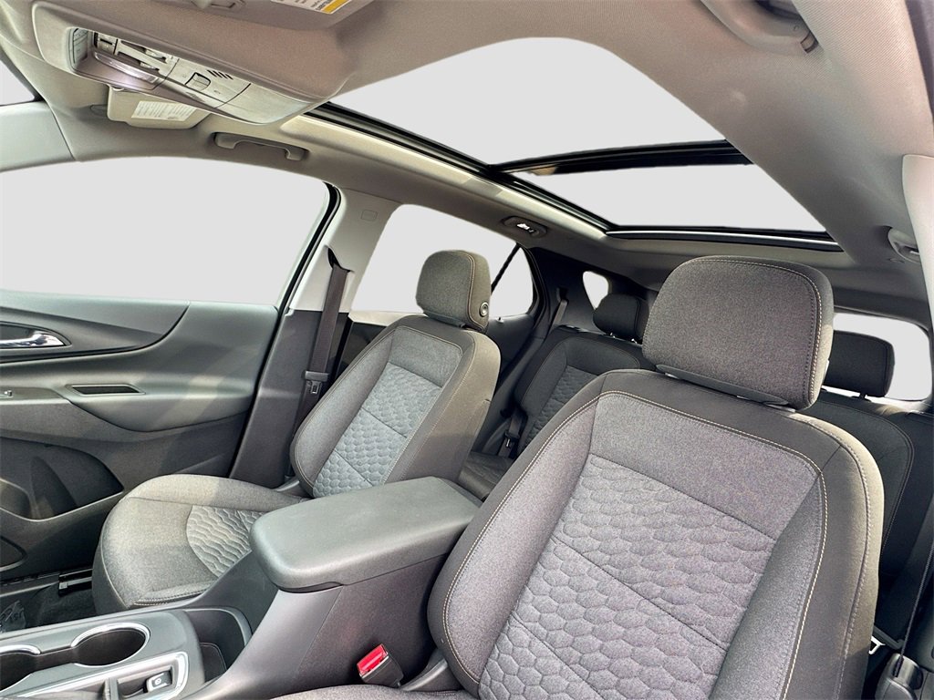 2021 Chevrolet Equinox LT photo 22