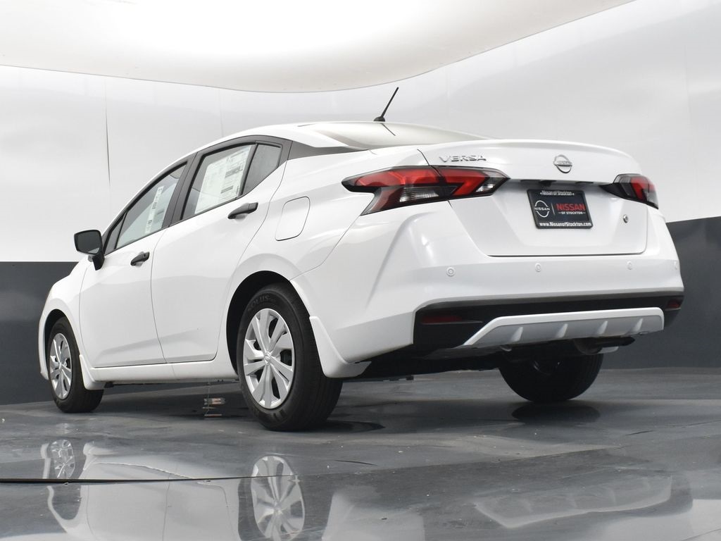 2025 Nissan Versa 1.6 S photo 33