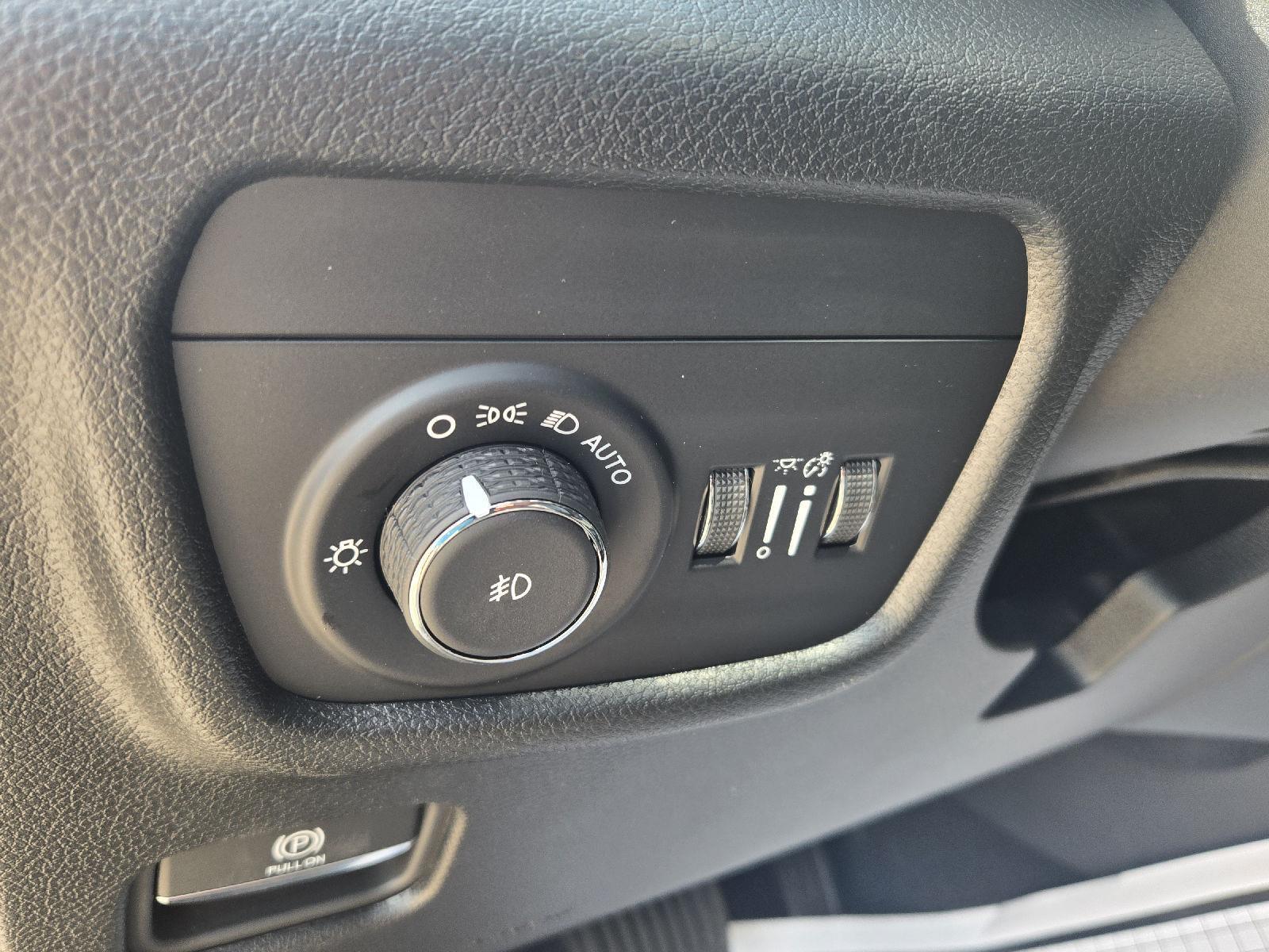 2025 Jeep Grand Cherokee Limited photo 12