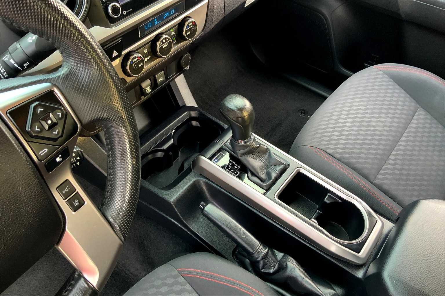 2021 Toyota Tacoma SR5 photo 15