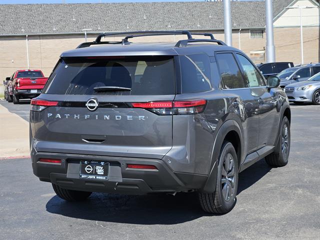 2025 Nissan Pathfinder SV photo 3