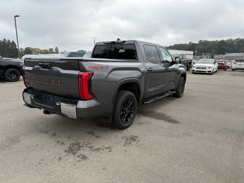 2023 Toyota Tundra SR5 CrewMax photo 5